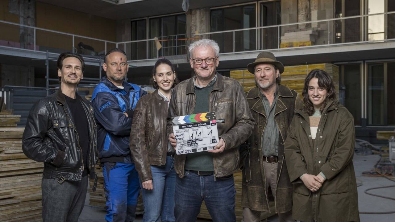 Christopher Schärf, Erol Nowak, Fanny Krausz, Erhard Riedlsperger, Michael Fitz und Judith Altenberger. 