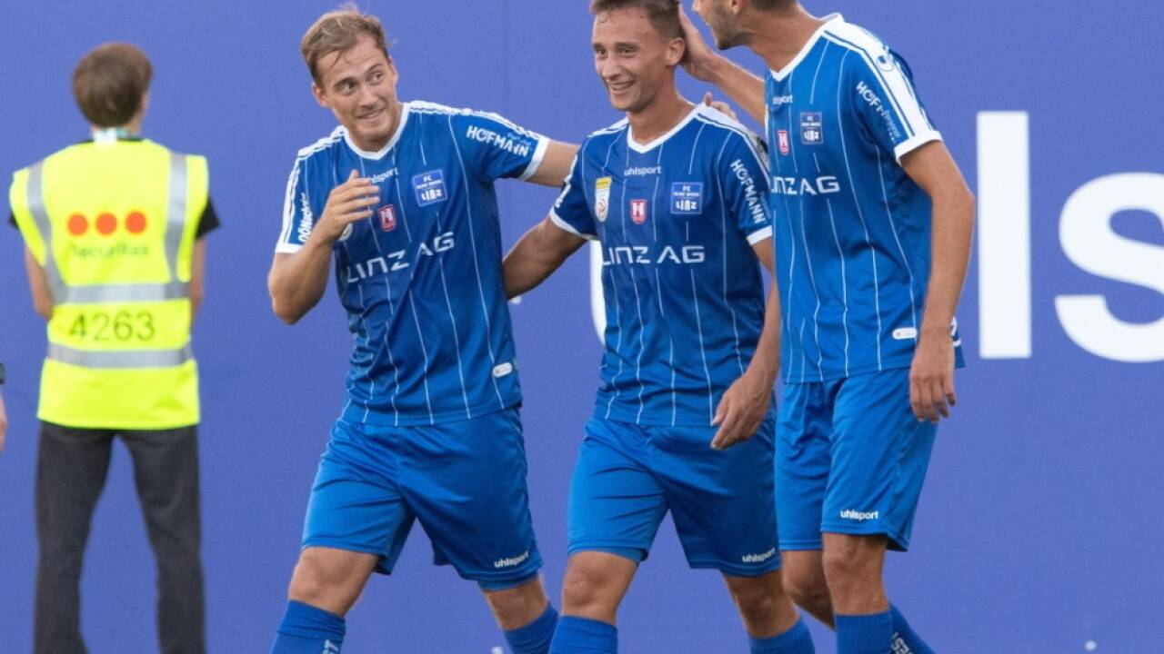 Tobias Koch (m.) spielt ab Sommer in Kärnten 