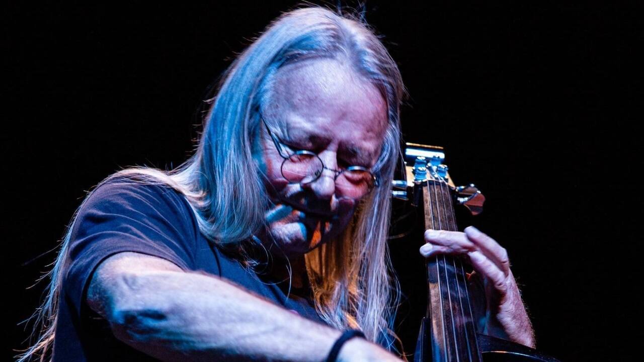 Der Musiker Thierry Zaboitzeff. 