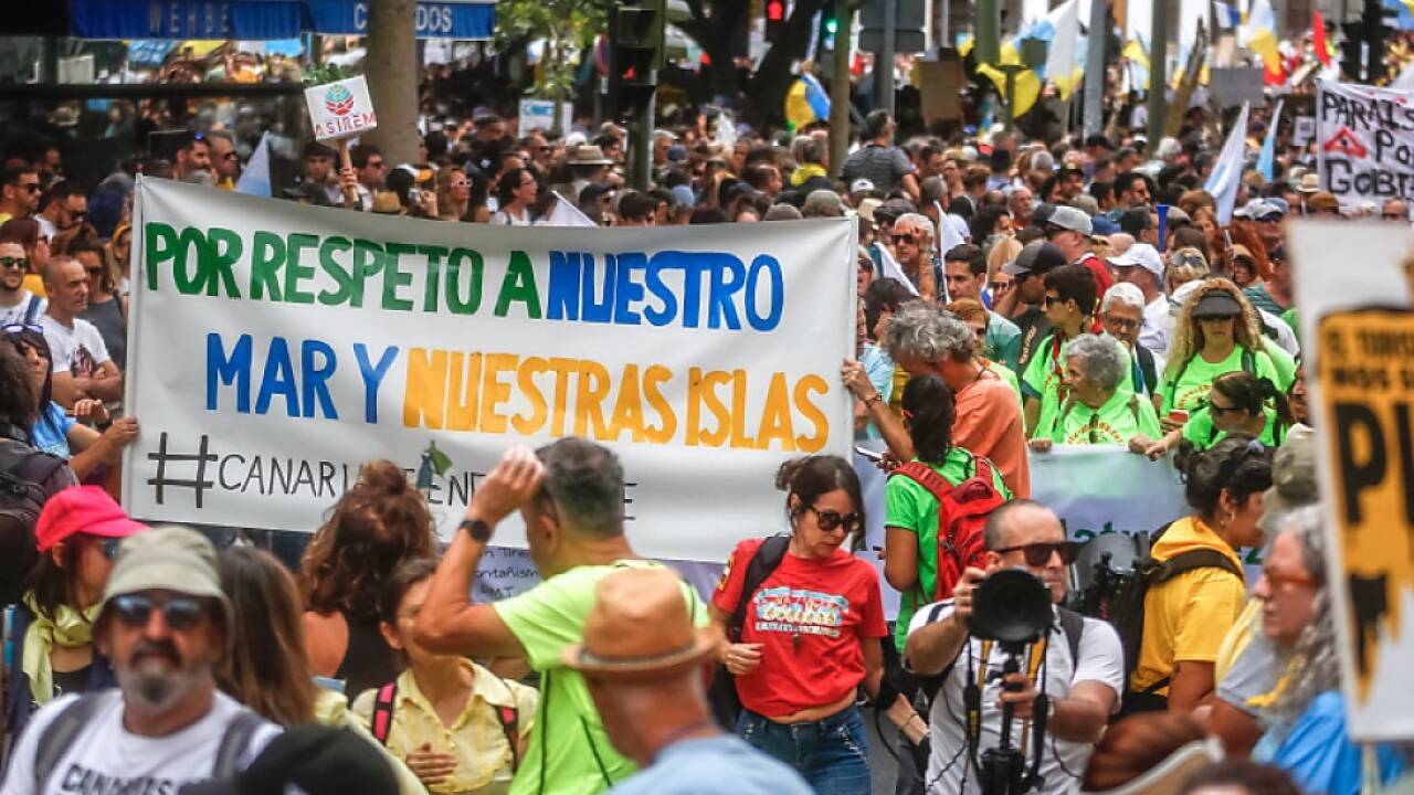 Tausende gingen auf Teneriffa auf die Stra§en 