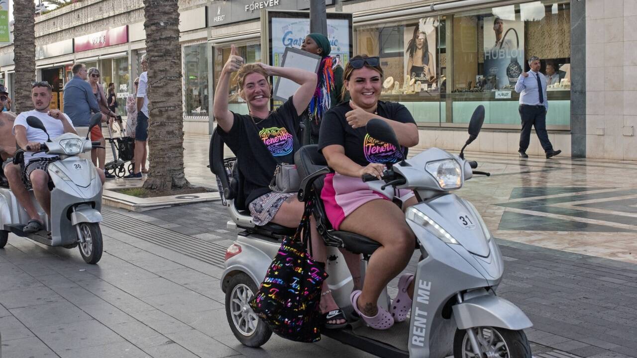 Tausende gingen auf Teneriffa auf die Stra§en 