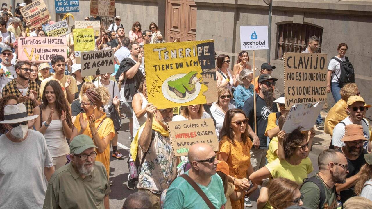 Tausende gingen auf Teneriffa auf die Stra§en 