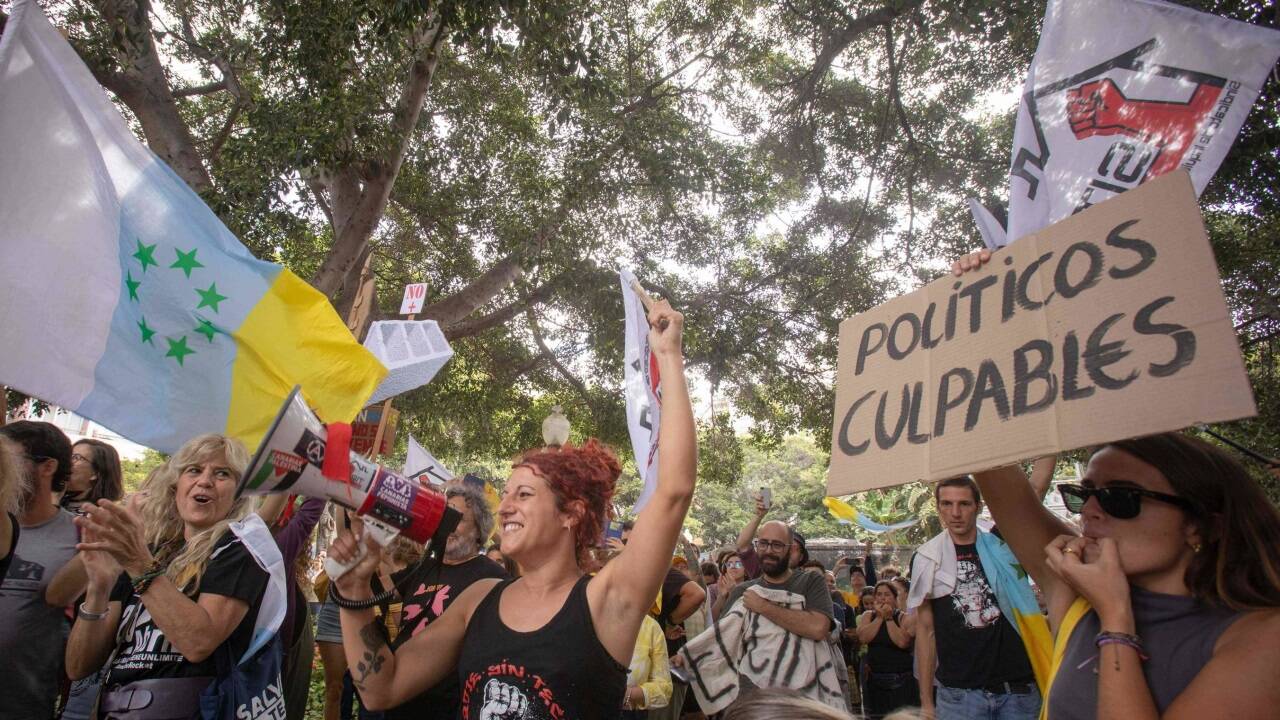 Tausende gingen auf Teneriffa auf die Stra§en 