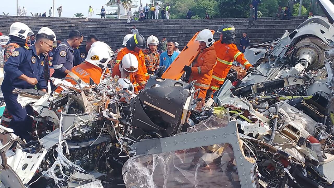 Die Marine kündigte ein Untersuchung der Unfallursache an 