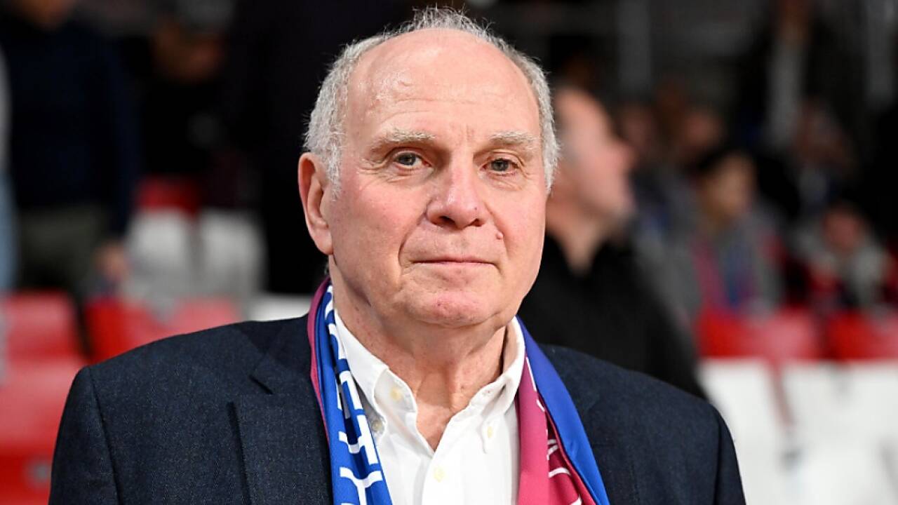 Uli Hoeneß plaudert gerne aus dem Nähkästchen 