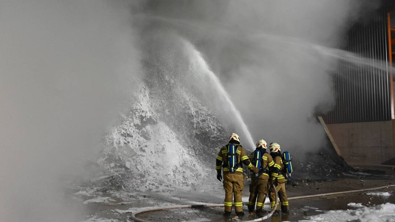 Brand in Entsorgungsbetrieb Höller in St. Johann. 