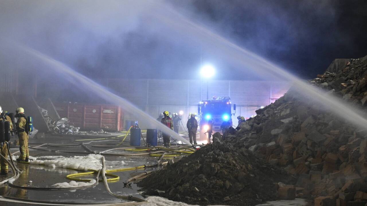 Brand in Entsorgungsbetrieb Höller in St. Johann. 