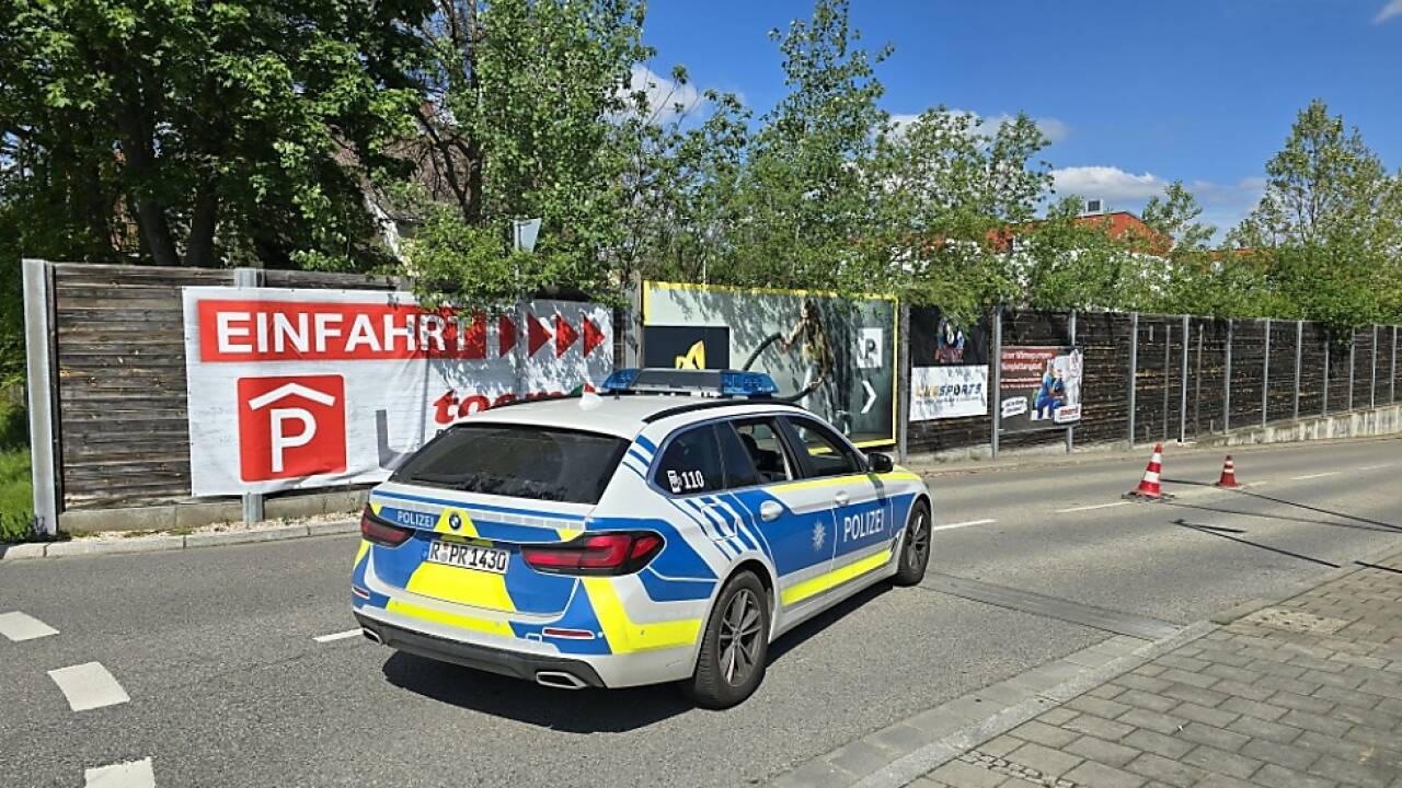 Tote Frau im Kofferraum: Leiche der 19-Jährigen im Parkhaus entdeckt 