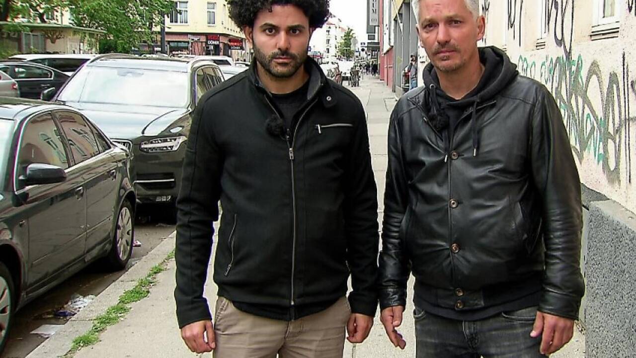 Gülüm und Rahoma freuen sich über den Hochner-Preis  Gülüm und Rahoma freuen sich über den Hochner-Preis