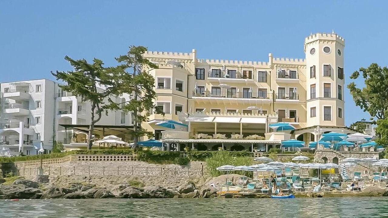 Zum 20-Jahr-Jubiläum endet im Viersternhotel Miramar im kroatischen Opatija die Ära des Zeller Hoteliers Wilfried Holleis.  