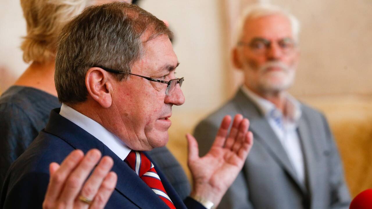Heinz Schaden bei seiner Rücktrittserklärung am Montagvormittag.  
