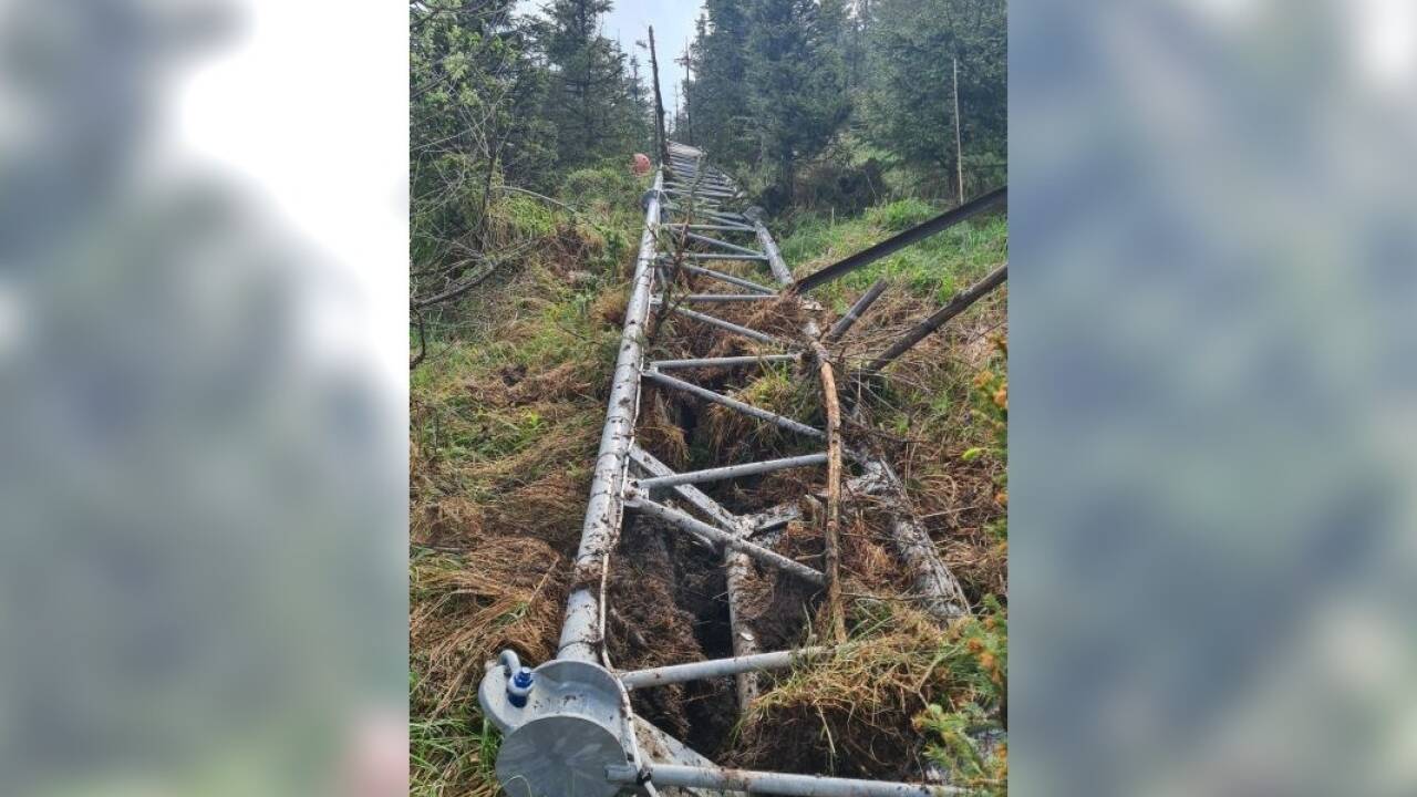 Der Windmast auf dem Lehmberg ist umgestürzt. 