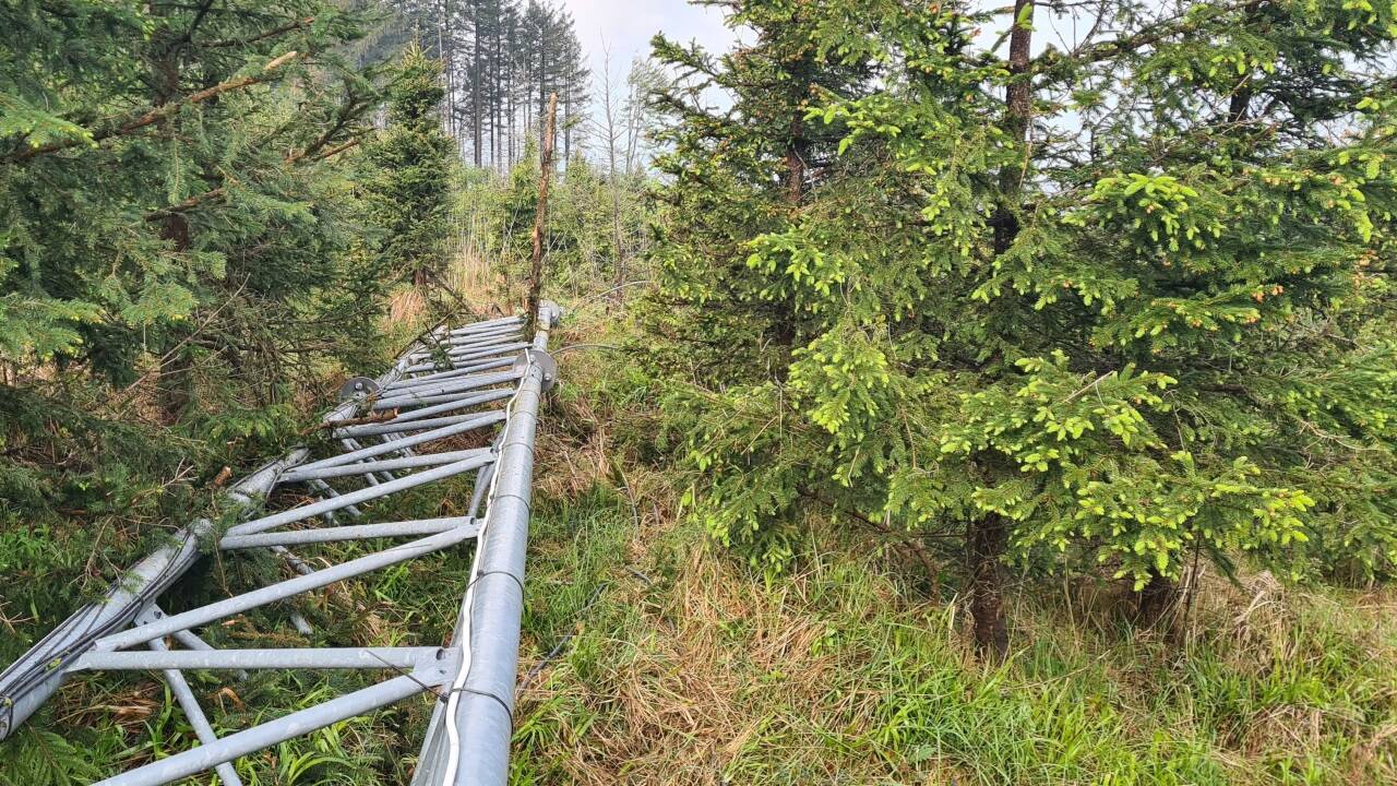 Der Windmast auf dem Lehmberg ist umgestürzt. 