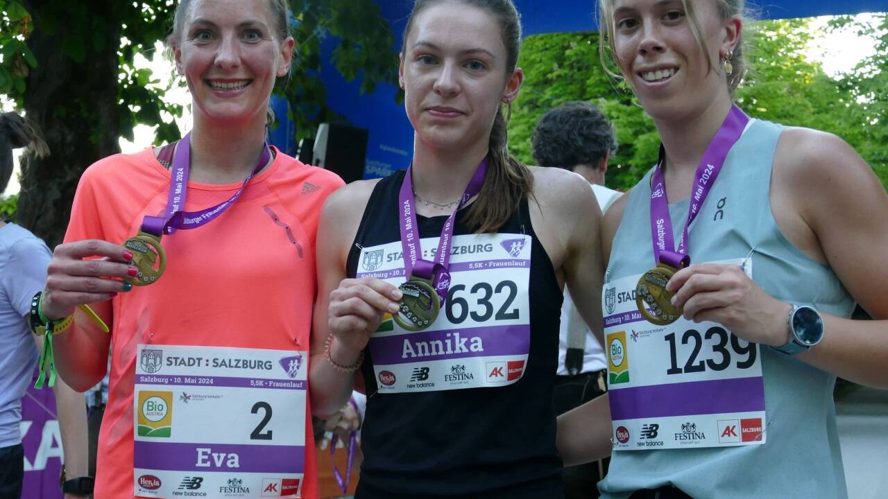 Annika Leineweber (Mitte) siegte beim Salzburger Frauenlauf vor Eva Wutti (links) und Anna Thaumiller (rechts). 