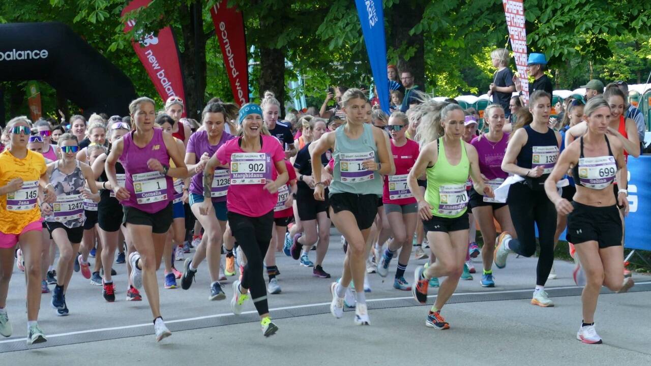 Start in den Salzburger Frauenlauf. 