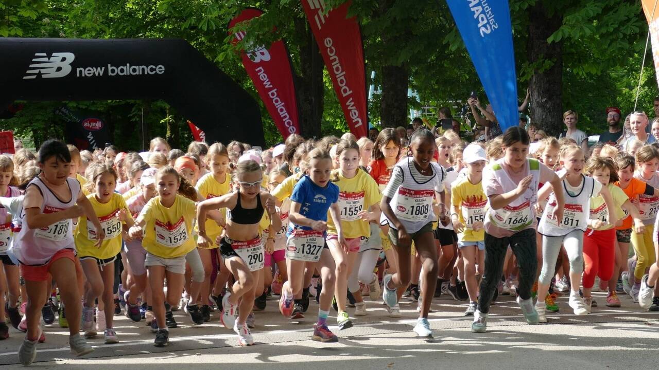 Start zu einem der Läufer beim Junior-Marathon. Start zu einem der Läufer beim Junior-Marathon.
