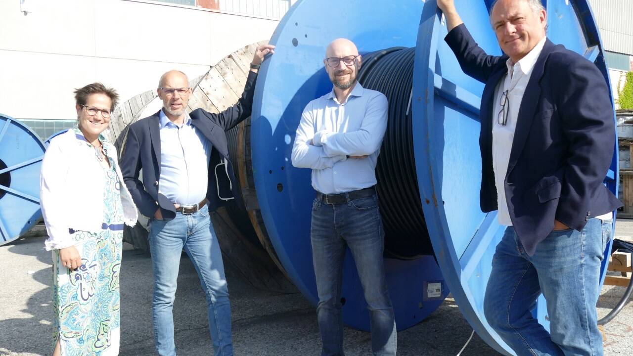 Die IFK-Gruppe ist fest in Familienhand: Geschäftsführerin Monika Frisch, Eduard Knapp, Walter Frisch jun. und Claus König-Frisch. Die IFK-Gruppe ist fest in Familienhand: Geschäftsführerin Monika Frisch, Eduard Knapp, Walter Frisch jun. und Claus König-Frisch.