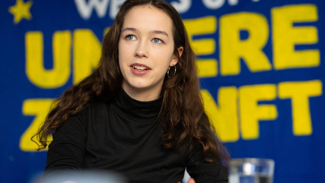 Die Spitzenkandidatin der Grünen bei der EU-Wahl, Lena Schilling. Die Spitzenkandidatin der Grünen bei der EU-Wahl, Lena Schilling.