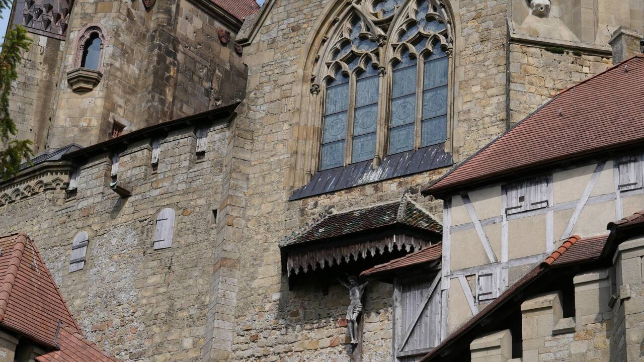 Ansichten von Burg Kreuzenstein.  