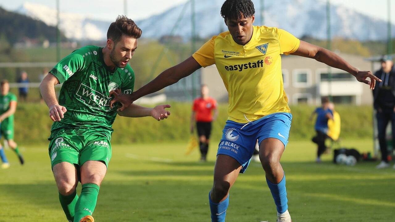 Maximilian Tittler (l.) und Co. konnten im Abstiegskampf nicht punkten.  