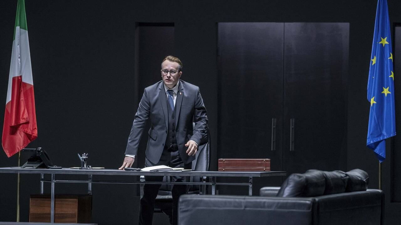 Daniel Behle als Tito 