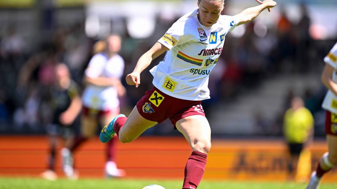 Sophie Hillebrand.  