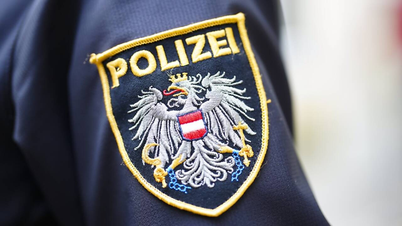 Die Polizei konnte den Diebstahl von sieben Nobelkarossen klären.  Die Polizei konnte den Diebstahl von sieben Nobelkarossen klären.