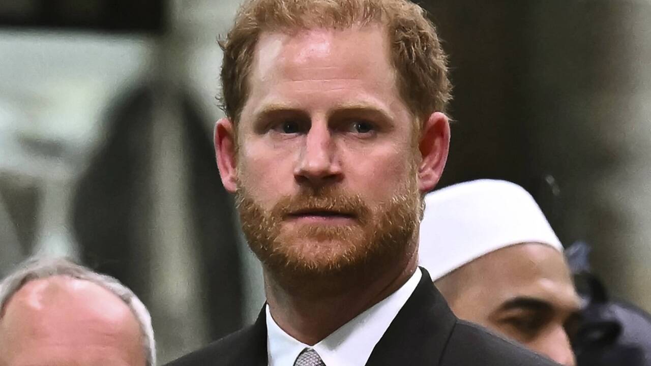 Der britische Prinz Harry geht seit Längerem gegen britische Boulevardmedien vor, denen er Bespitzelung vorwirft. Der britische Prinz Harry geht seit Längerem gegen britische Boulevardmedien vor, denen er Bespitzelung vorwirft.