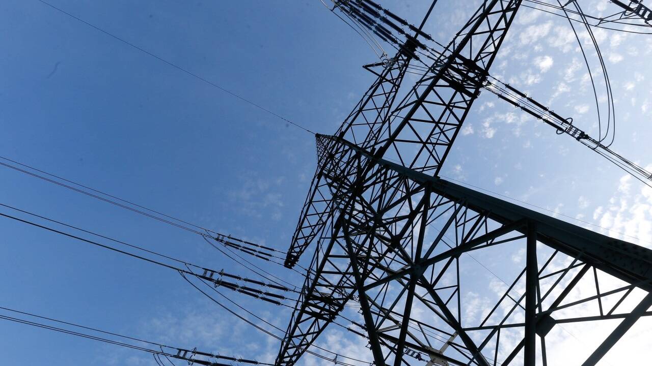 Der regionale Energieversorger Salzburg AG kündigte eine Preissenkung für Strom- und Gaskunden an. Vor allem Unternehmen sollen dadurch entlastet werden.  Der regionale Energieversorger Salzburg AG kündigte eine Preissenkung für Strom- und Gaskunden an. Vor allem Unternehmen sollen dadurch entlastet werden.