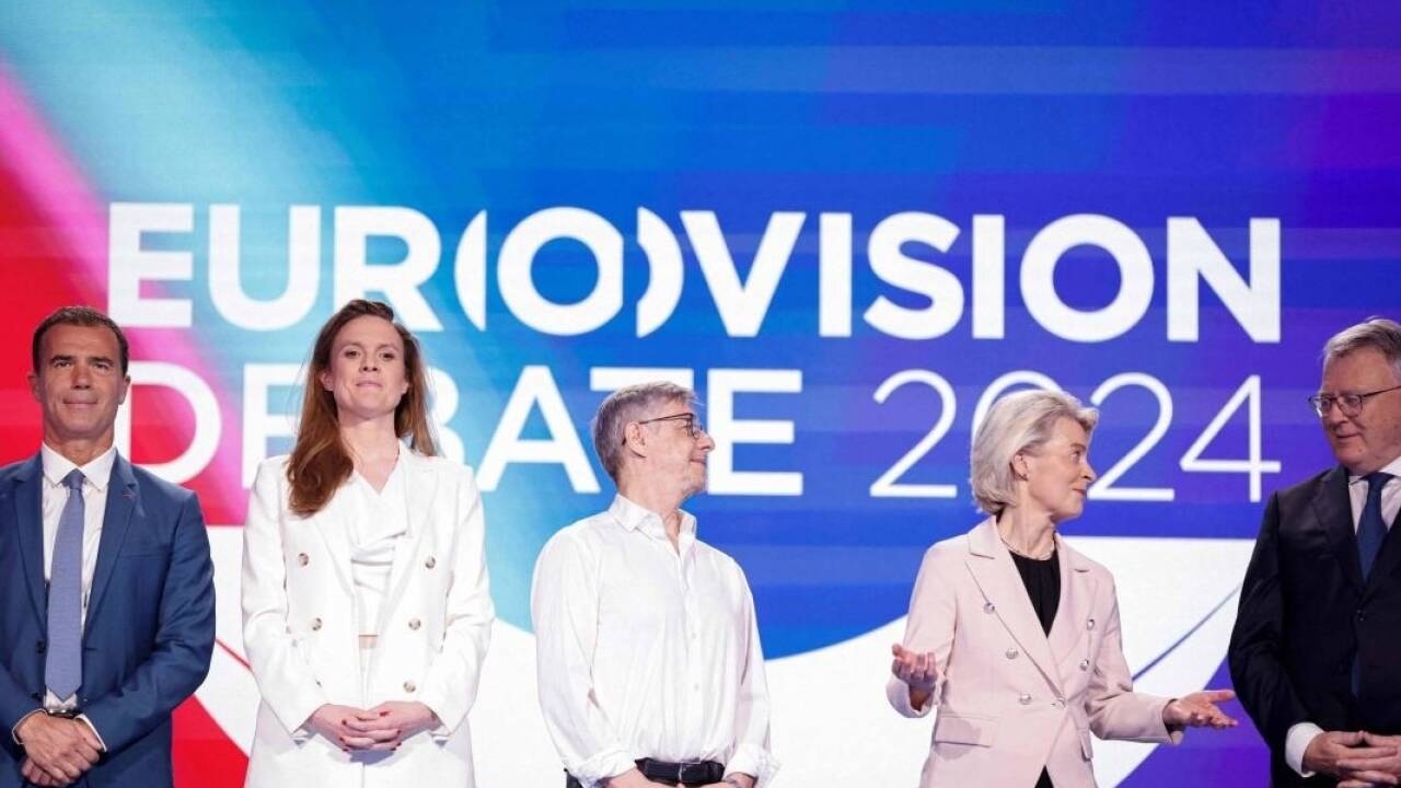 Sandro Gozi (Liberale), Terry Reintke (Grüne), Walter Baier (Linke), Ursula von der Leyen (Volkspartei) und Nicolas Schmit (Sozialdemokraten) trafen im EU-Parlament in Brüssel aufeinander.  Sandro Gozi (Liberale), Terry Reintke (Grüne), Walter Baier (Linke), Ursula von der Leyen (Volkspartei) und Nicolas Schmit (Sozialdemokraten) trafen im EU-Parlament in Brüssel aufeinander.
