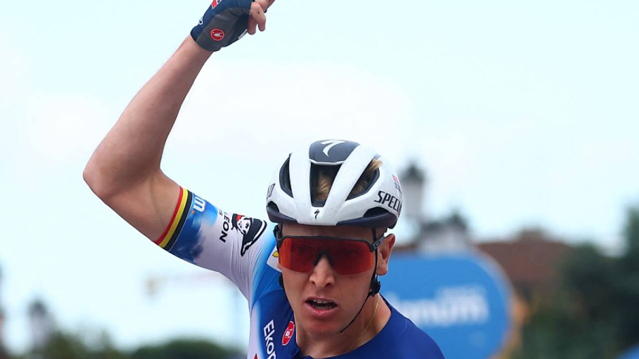 Die Jubelpose des Belgiers Tim Merlier  Die Jubelpose des Belgiers Tim Merlier