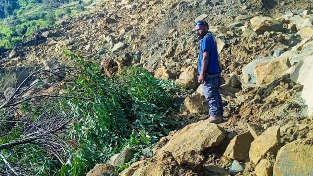 Medien bezeichnen den Erdrutsch als "beispiellose Naturkatastrophe" Medien bezeichnen den Erdrutsch als 'beispiellose Naturkatastrophe'