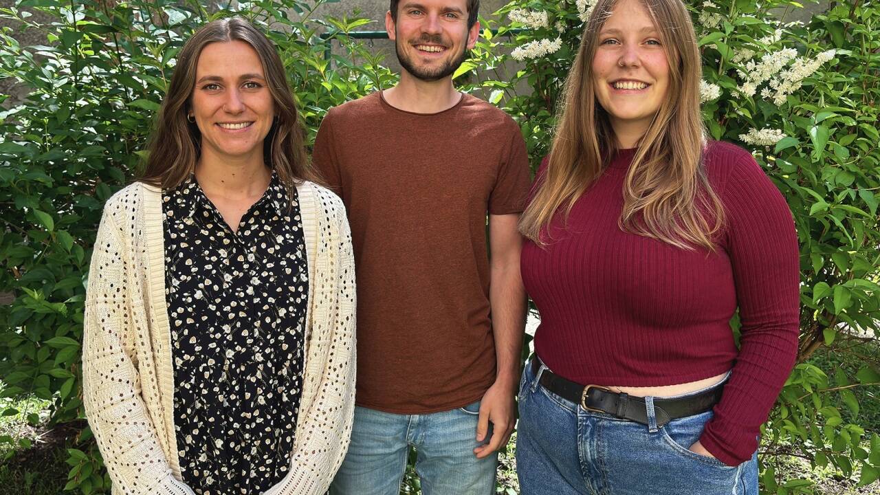 Seit Anfang 2024 bilden Nathalie Greisberger, Samuel Kok und Franziska Edlinger das neue VinziDach-Leitungsteam. 