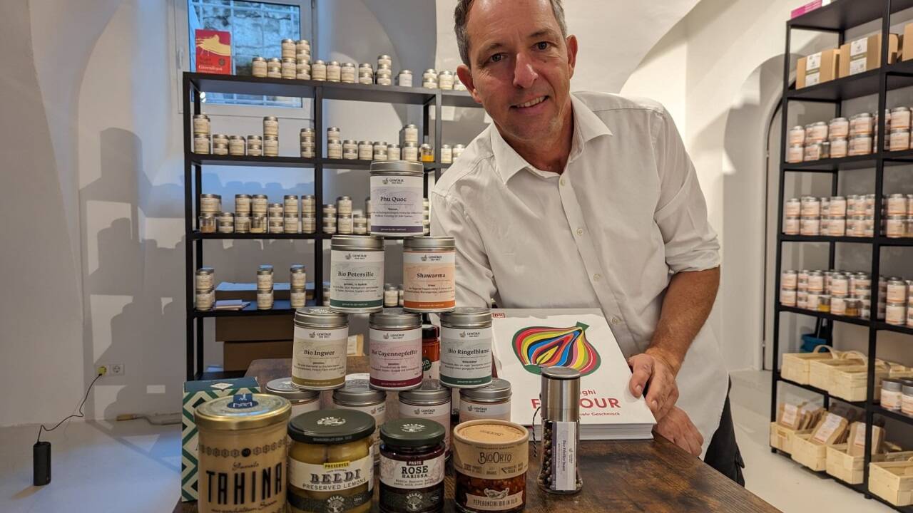 Christoph Wein mit seinen Gewürzen der Welt.  