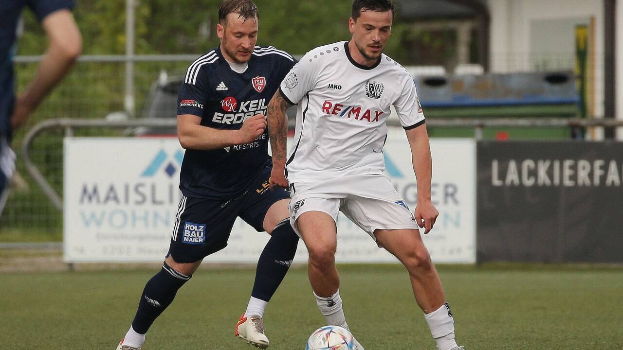 Elvis Ozegovic (rechts im Archivbild) lässt seine Karriere in der 2. Landesliga Nord ausklingen.  
