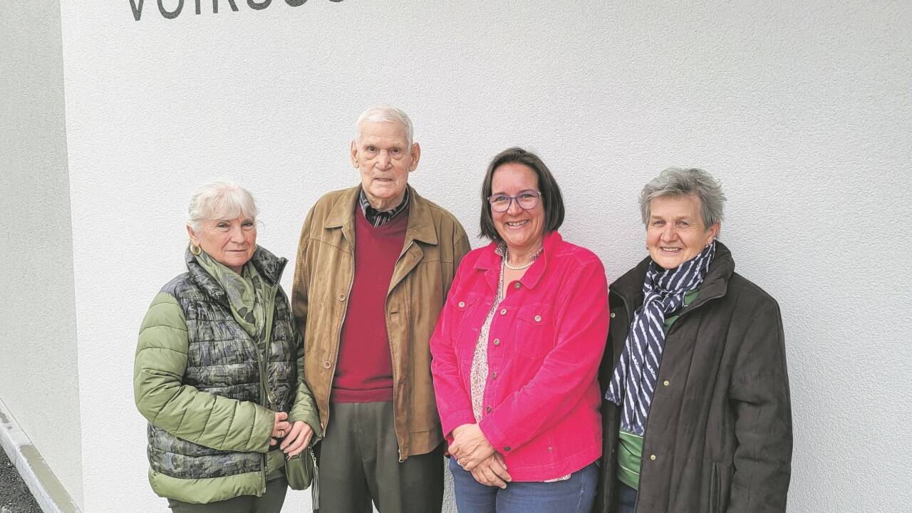 Alle noch lebenden Direktorinnen und Direktoren der VS St. Koloman (v. li.): Christa Struber, Robert Rettenbacher, Sabine Pürrer, Christine Rettenbacher. 