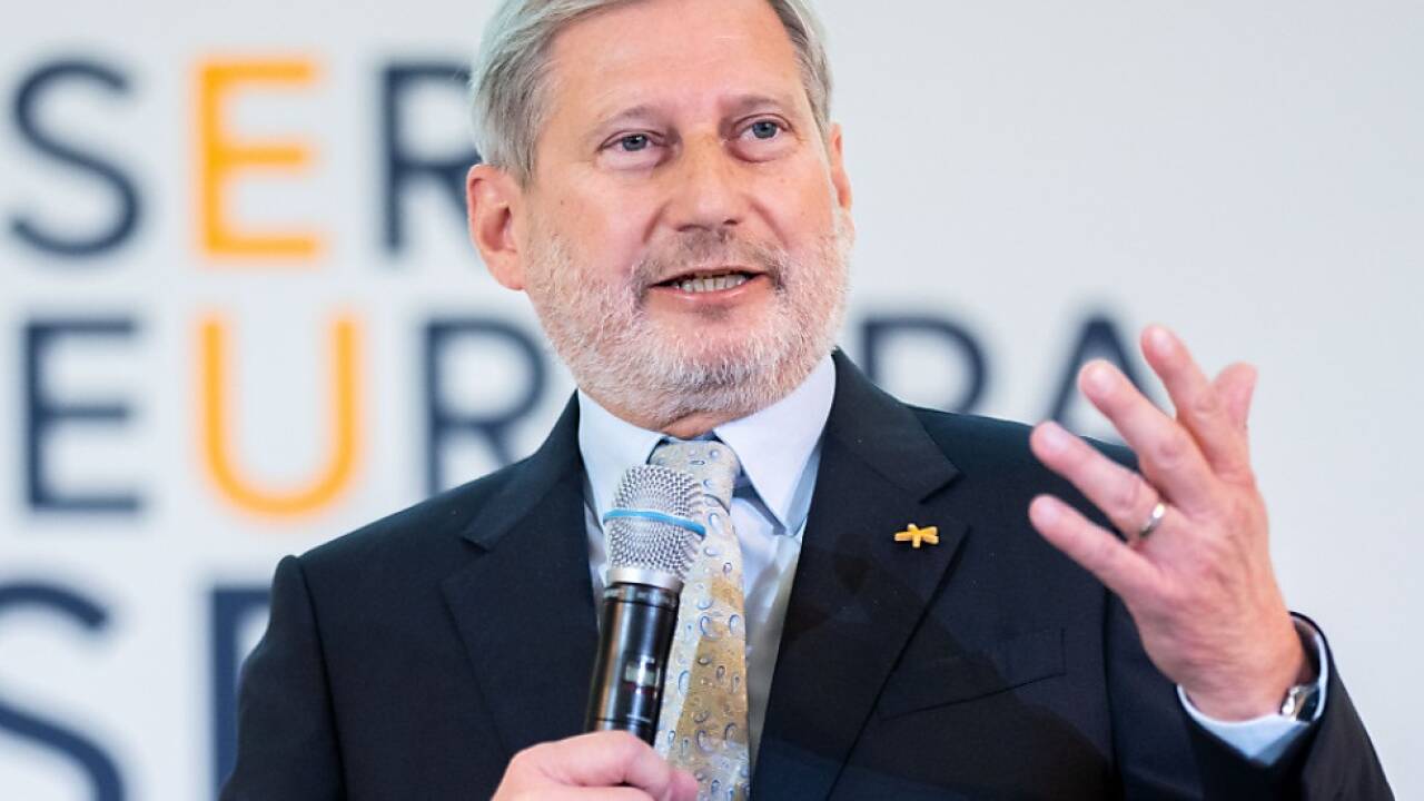 EU-Kommissar Hahn tritt dem Bürokratievorwurf entgegen 