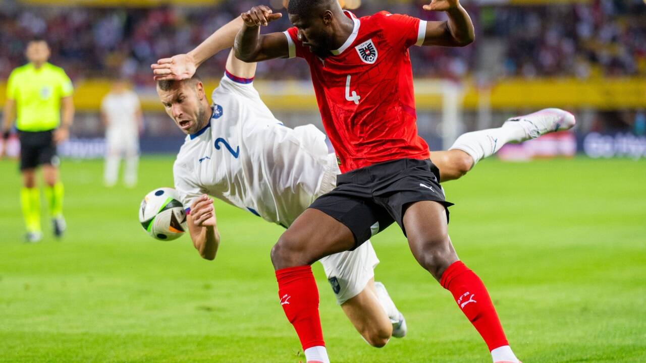 Kevin Danso setzte sich durch. 