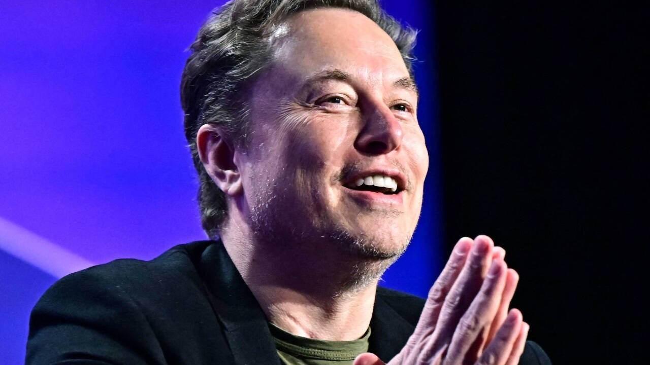 Elon Musk macht in Sachen OpenAI einen Rückzug.  