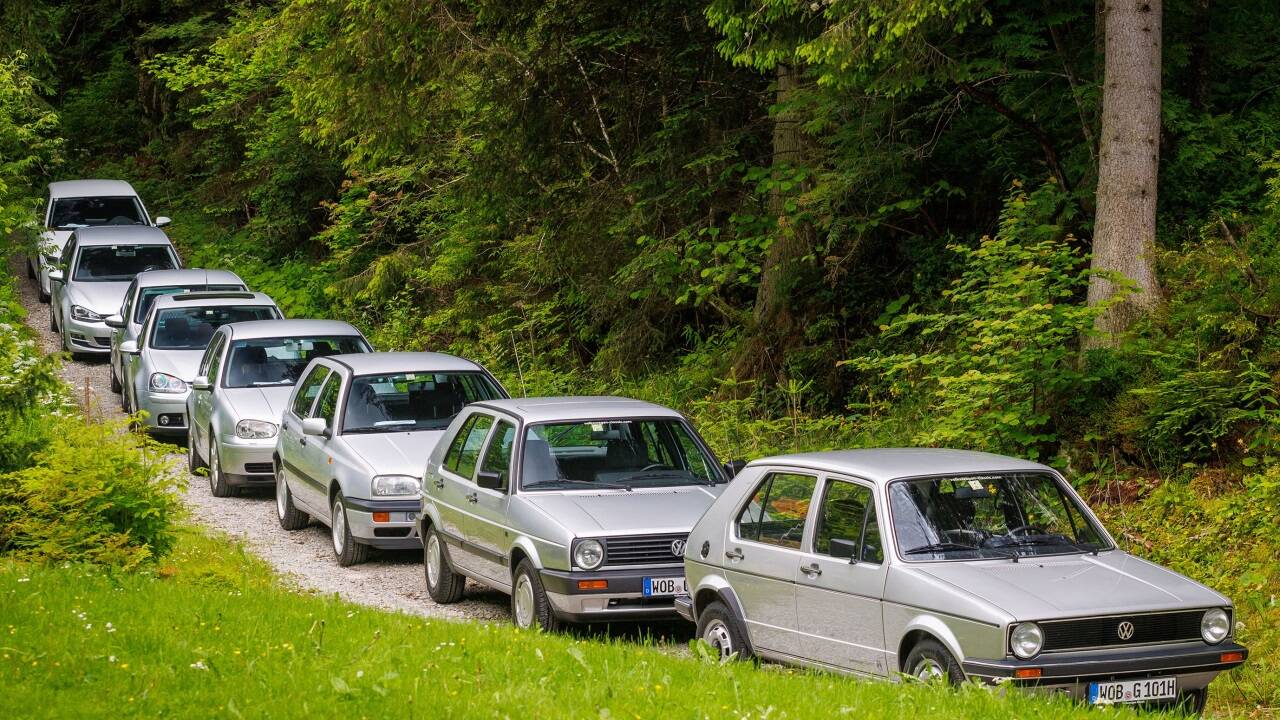 Treffen der acht Generationen Golf.  