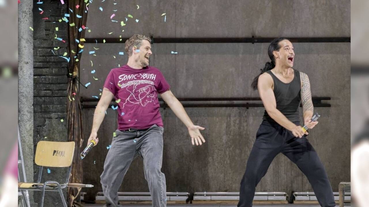 Bilder zu Barrie Koskys Inszenierung von Mozarts „Così fan tutte“ an der Wiener Staatsoper-  Bilder zu Barrie Koskys Inszenierung von Mozarts „Così fan tutte“ an der Wiener Staatsoper-