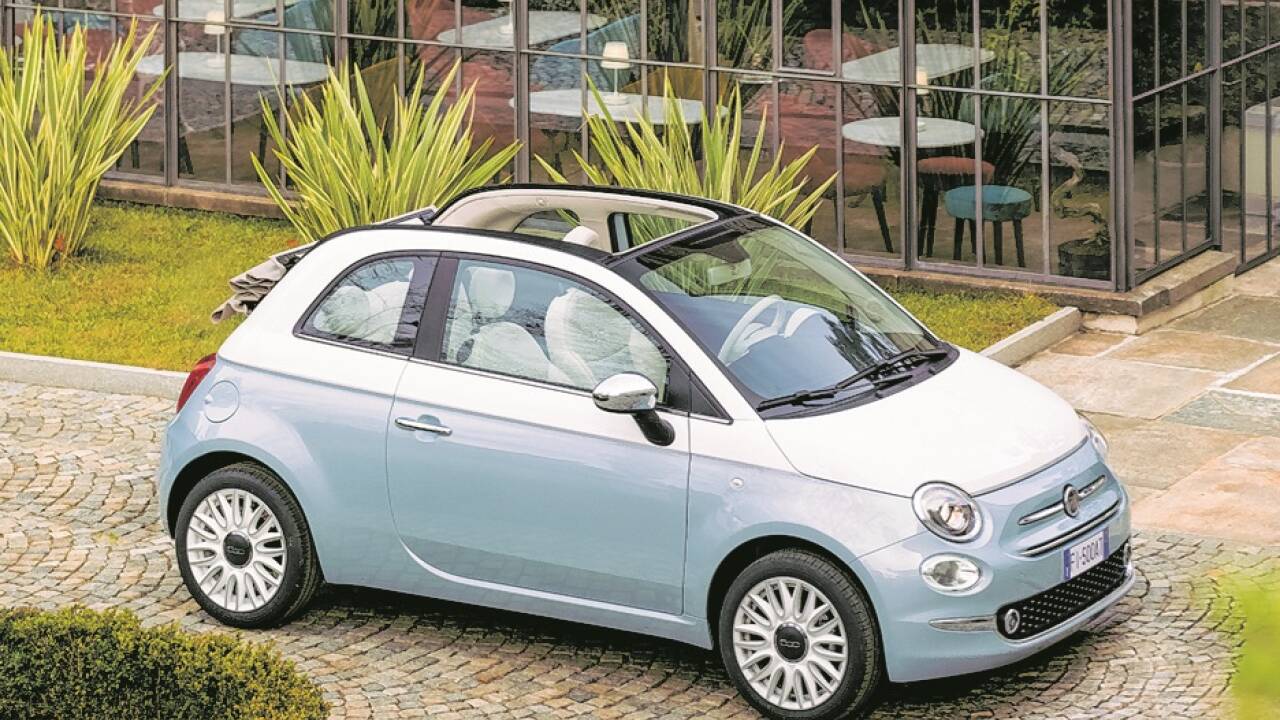 Angehörige einer aussterbenden Spezies: das Fiat 500 Cabrio, ... 