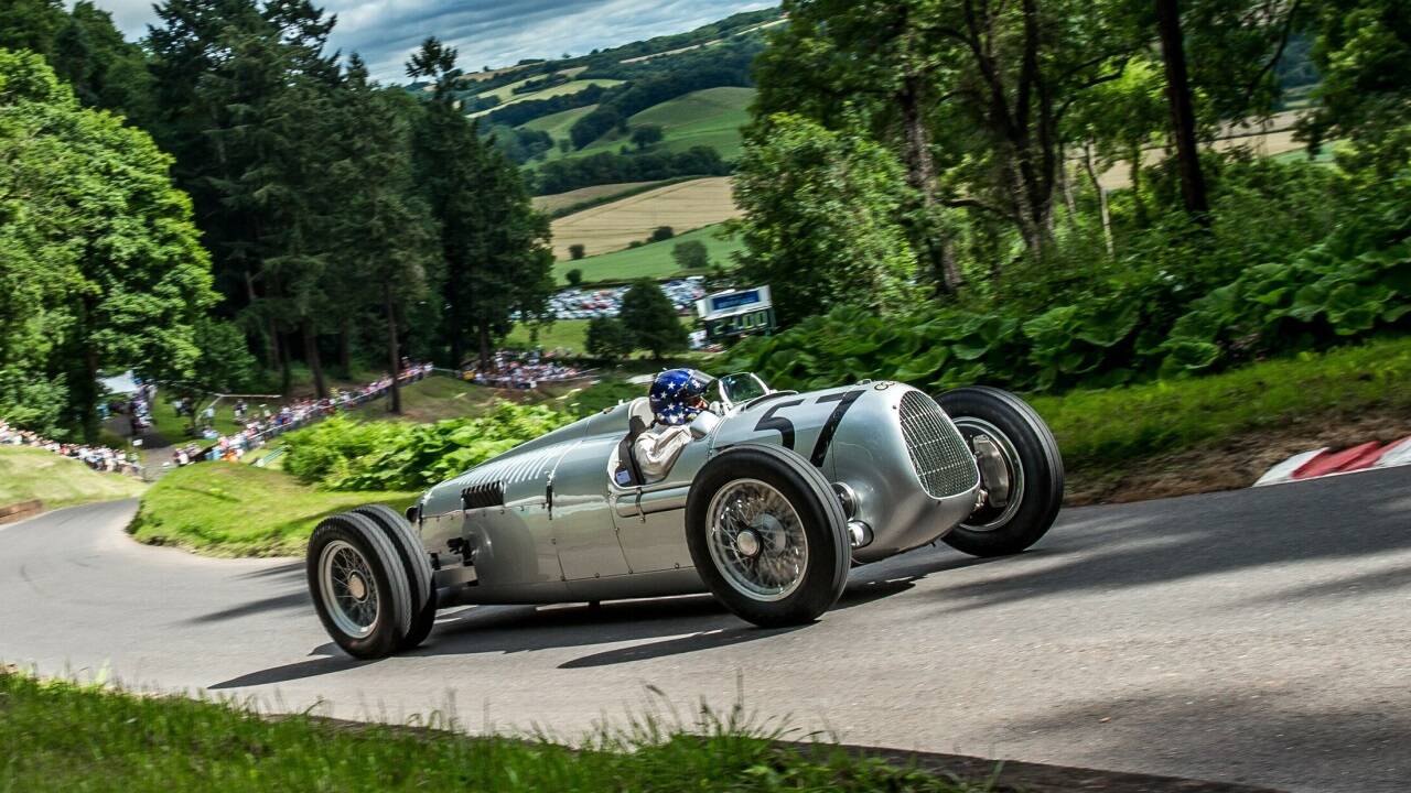 Hans-Joachim Stuck wird im Auto-Union-Rennwagen aus dem Jahr 1936 Platz nehmen. 
