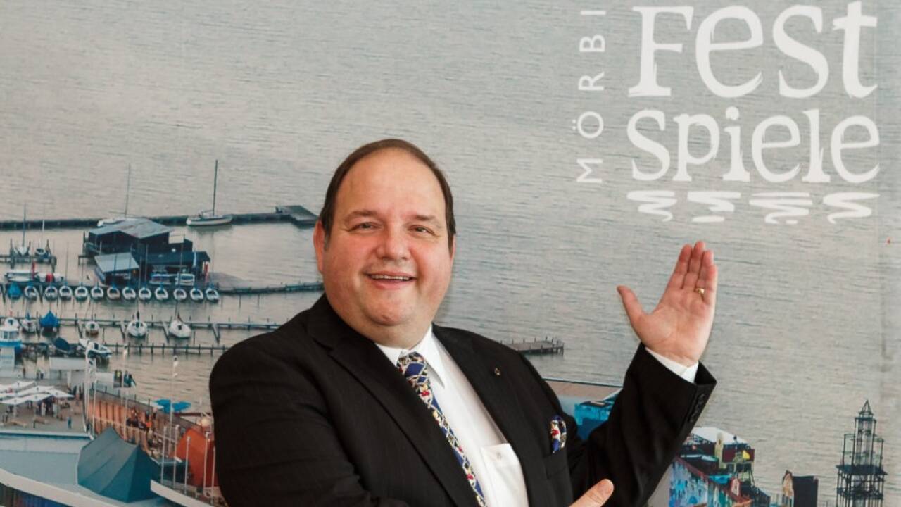 Gerald Pichowetz sollte 2018 die Intendanz der Seefestspiele Mörbisch übernehmen, legte dieses Amt aber noch vor dem Start wieder zurück. 