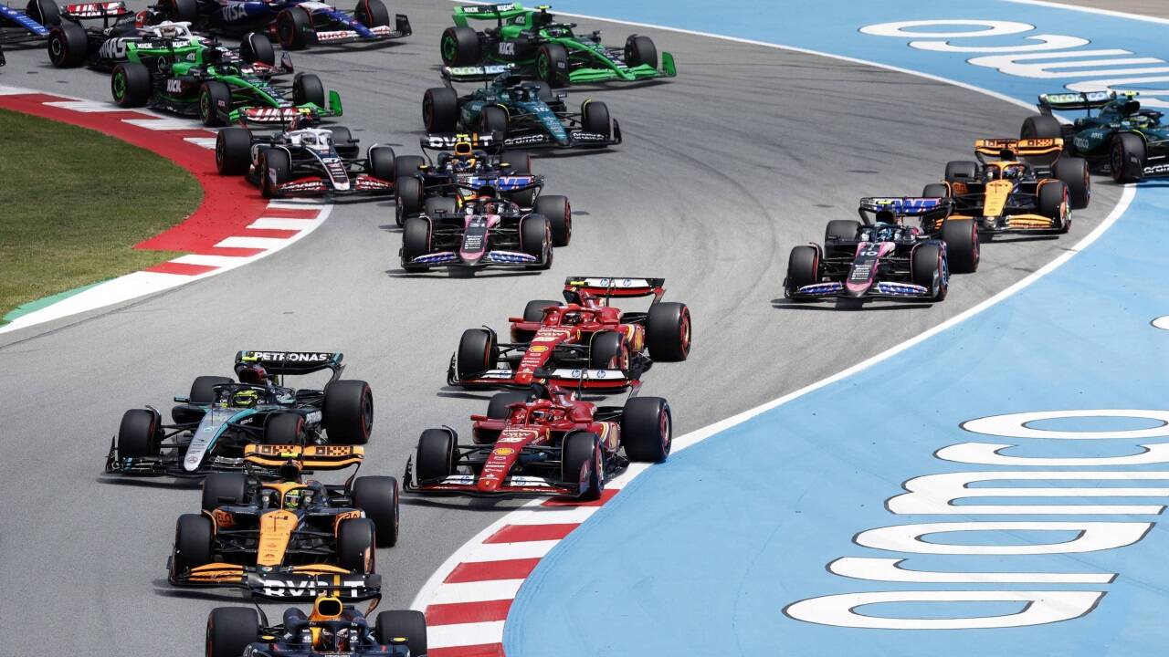 Max Verstappen (vorn) konnte erneut gewinnen. 