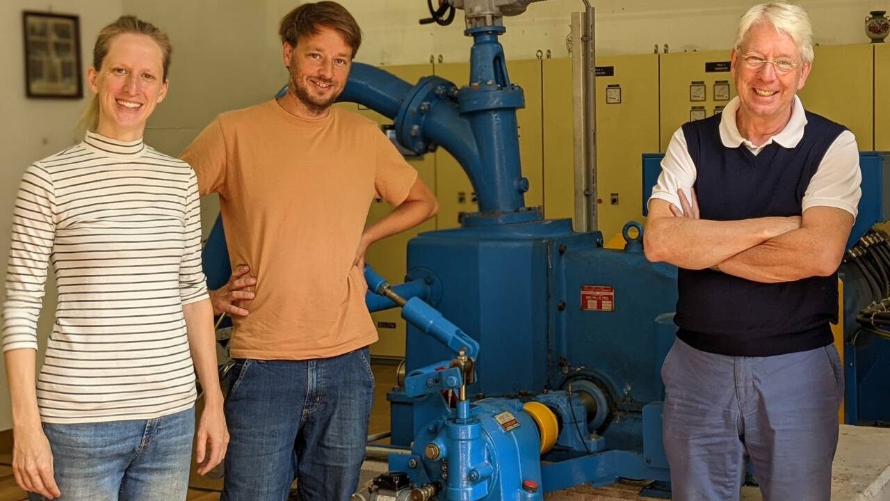 Die drei Gesellschafter im Krafthaus in Zederhaus: Sophie Uitz, ihr Bruder David Uitz und ihr Onkel Leo Povel.  