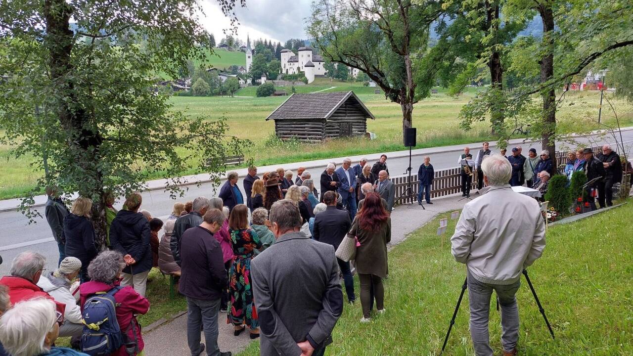Bei der Gedenkfeier anwesend waren auch Vertreterinnen und Vertreter der Opferverbände. 