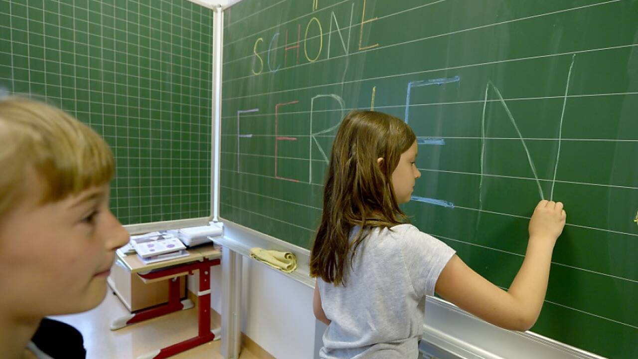 Auch im Westen und Süden endet das Schuljahr  Auch im Westen und Süden endet das Schuljahr