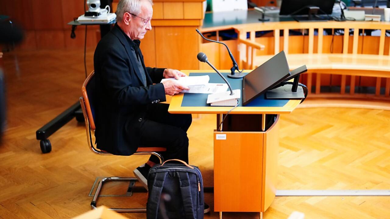 Peter Pilz bekannte sich im Wiener Landesgericht 'nicht schuldig' 