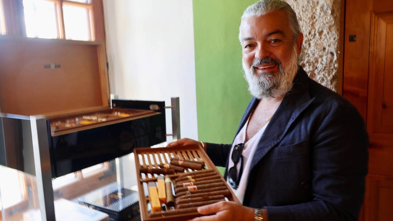 Bei der Rezeption wartet ein Humidor mit kubanischen Zigarren, „das sind die besten“, sagt Rudolf Budja. 